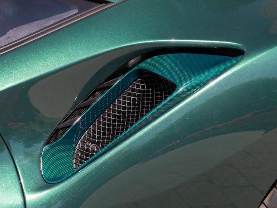Детали экстерьера Ferrari 488 Pista 2020 года  (UK) (фото 12 из 41)